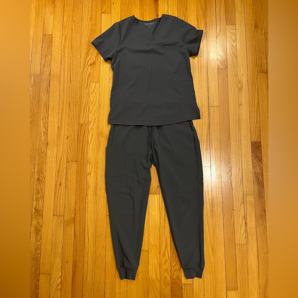 Mandala Women's Grey Scrub Set